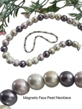 Multicolor Magnetic Faux Pearl Necklace